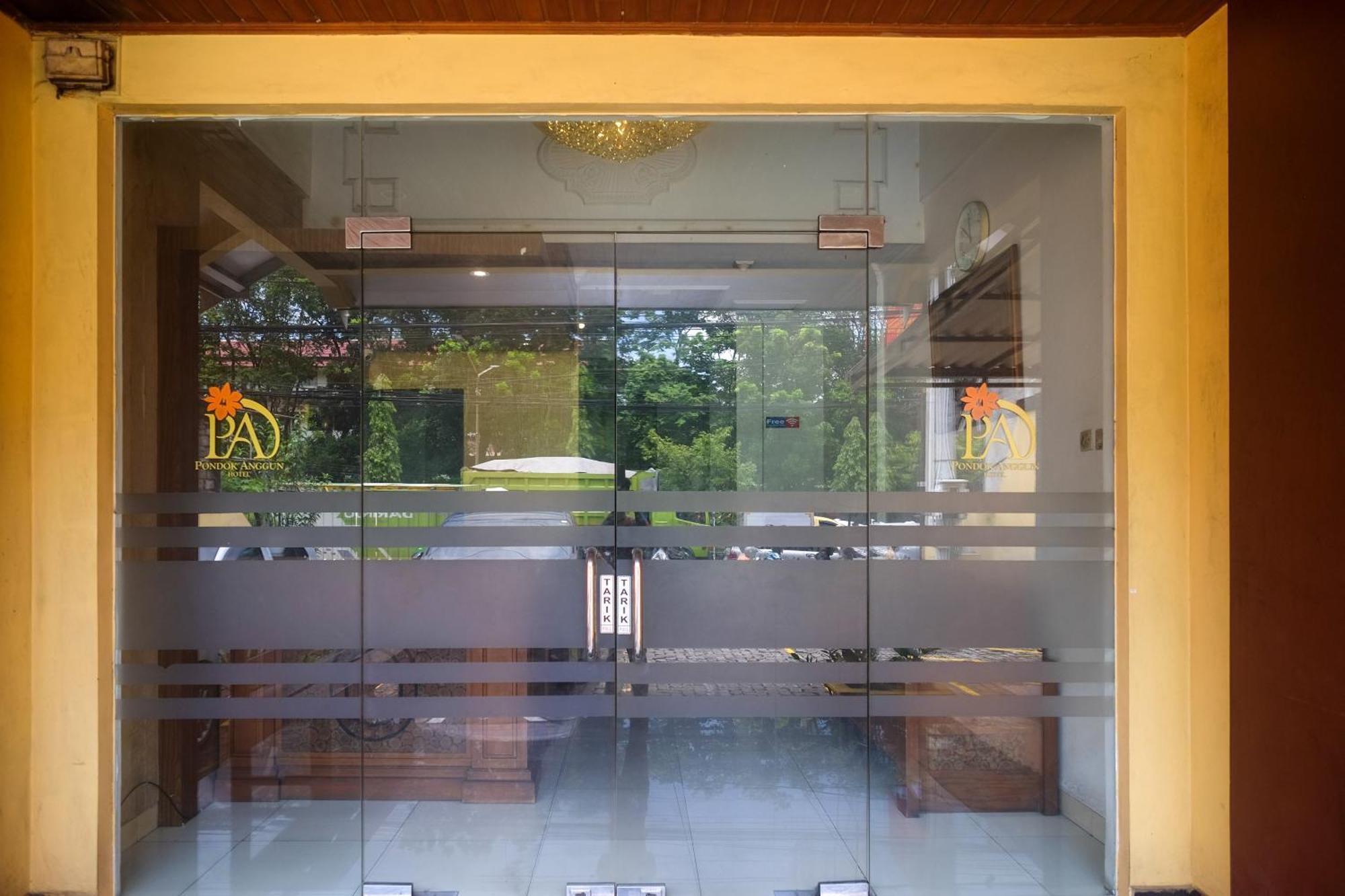 Urbanview Hotel Pondok Anggun Yogyakarta By Reddoorz Maguwo Exterior foto
