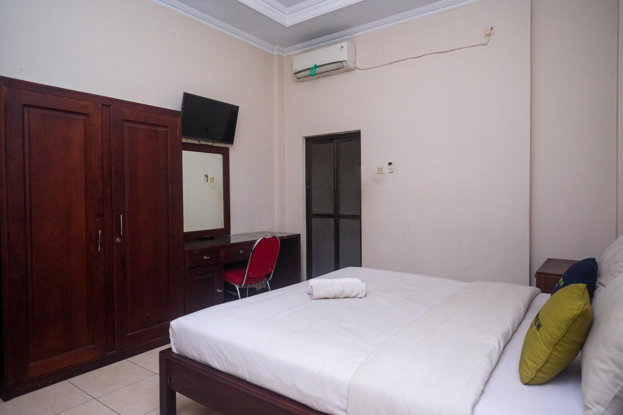 Urbanview Hotel Pondok Anggun Yogyakarta By Reddoorz Maguwo Exterior foto