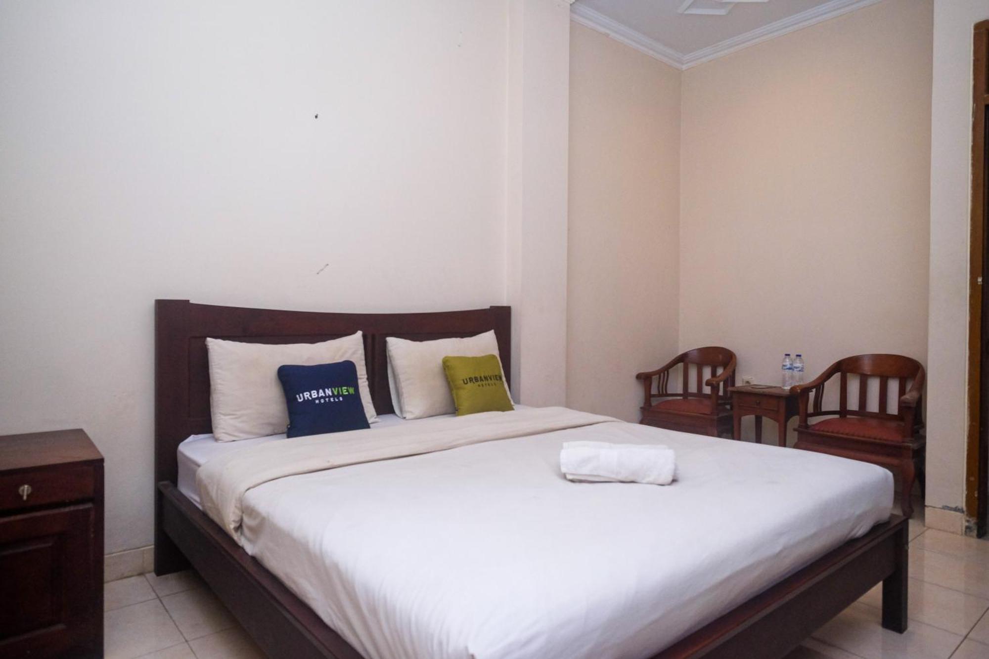 Urbanview Hotel Pondok Anggun Yogyakarta By Reddoorz Maguwo Exterior foto
