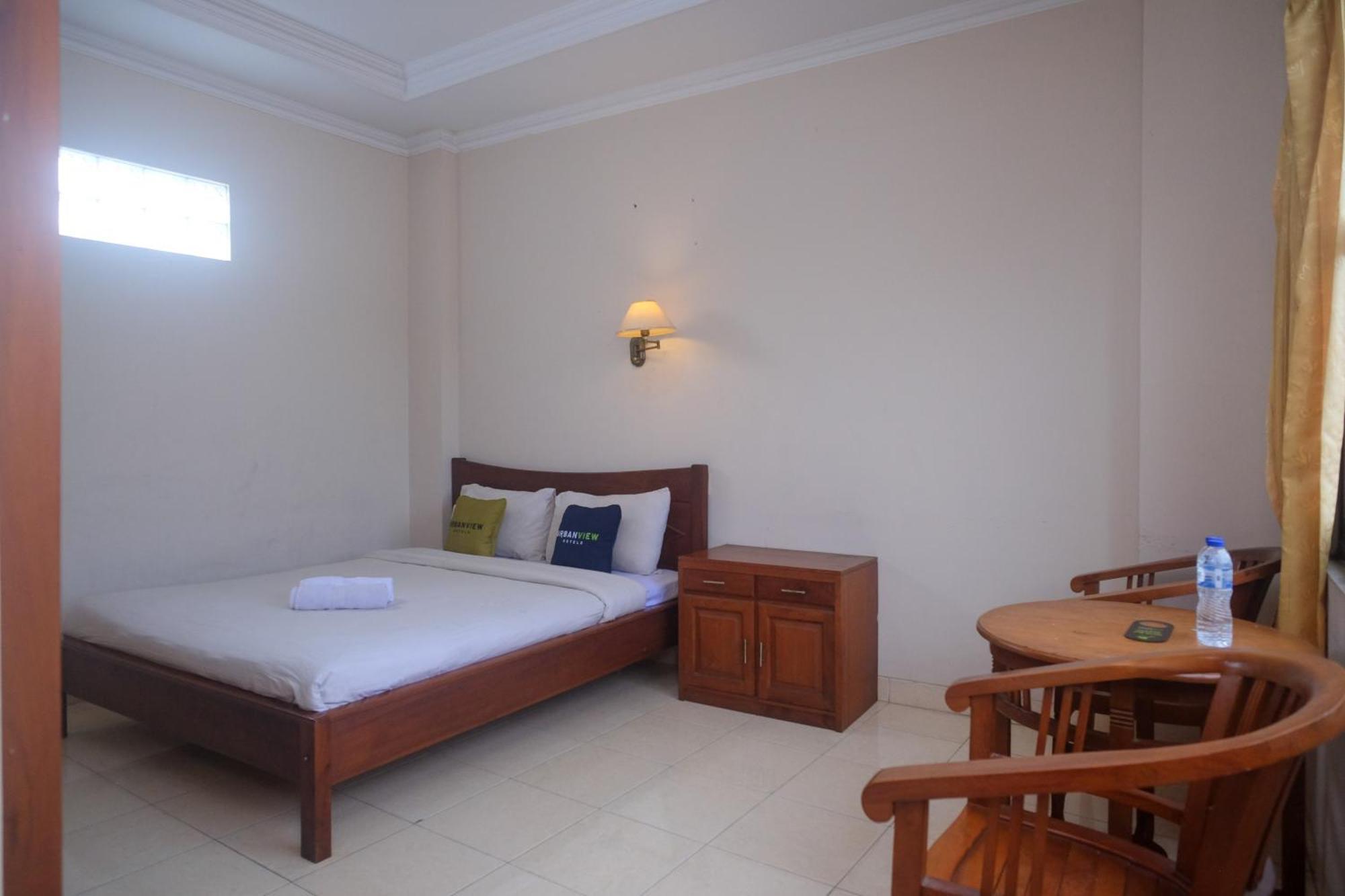 Urbanview Hotel Pondok Anggun Yogyakarta By Reddoorz Maguwo Exterior foto